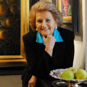 Ana Maria de Martinez (1937-2012) logo